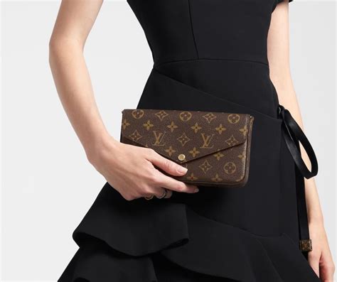 louis vuitton pochette felicie zwart|Louis Vuitton monogram pochette bag.